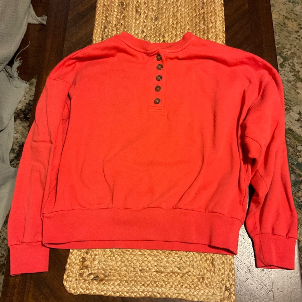 Gap- medium melon colored cropped sweatshirt